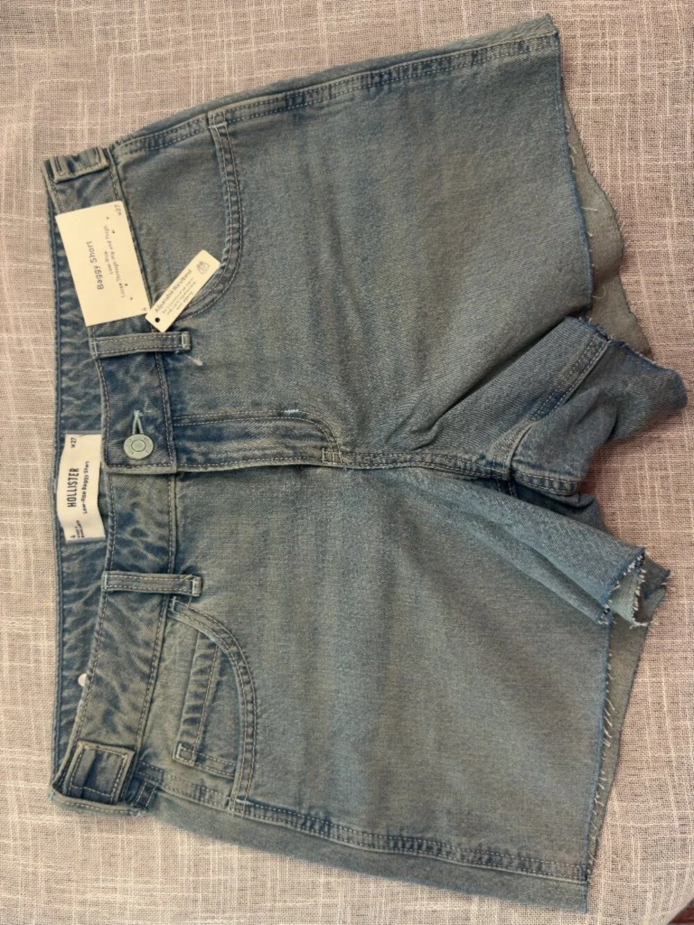 Hollister Andi adjustable waist low-rise baggy jean short (light wash)